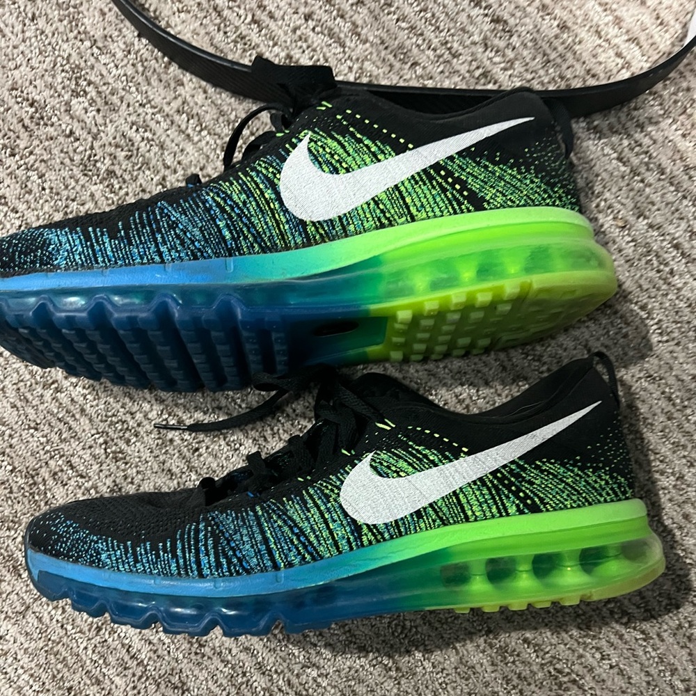 Nike shoes